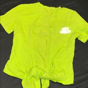 Tie front lines green tee